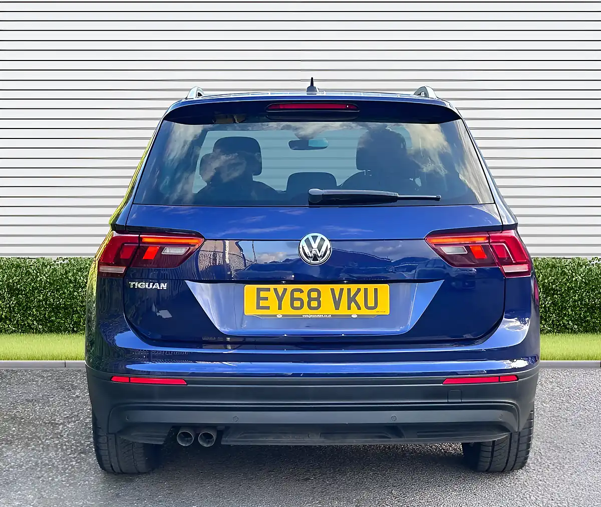Used 2018 Volkswagen Tiguan Se Navigation Atlantic Blue - Interior and Exterior details 20