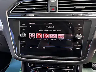 Used 2018 Volkswagen Tiguan Se Navigation Beige - Interior and Exterior details 18