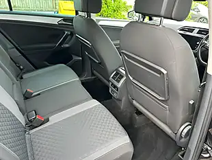 Used 2018 Volkswagen Tiguan Se Navigation Black - Interior and Exterior details 13