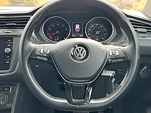 Used 2018 Volkswagen Tiguan Se Navigation Black - Interior and Exterior details 15