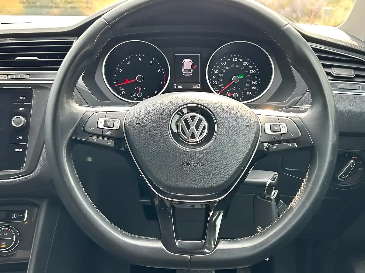 Used 2018 Volkswagen Tiguan Se Navigation Black - Interior and Exterior details 15