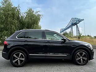 Used 2018 Volkswagen Tiguan Se Navigation Black - Interior and Exterior details 2