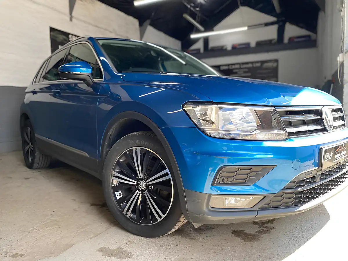 Used 2018 Volkswagen Tiguan Se Navigation Blue - Front View