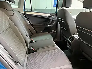 Used 2018 Volkswagen Tiguan Se Navigation Blue - Interior and Exterior details 15