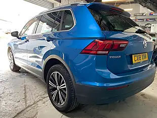 Used 2018 Volkswagen Tiguan Se Navigation Blue - Interior and Exterior details 4