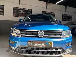 Used 2018 Volkswagen Tiguan Se Navigation Blue - Interior and Exterior details 6