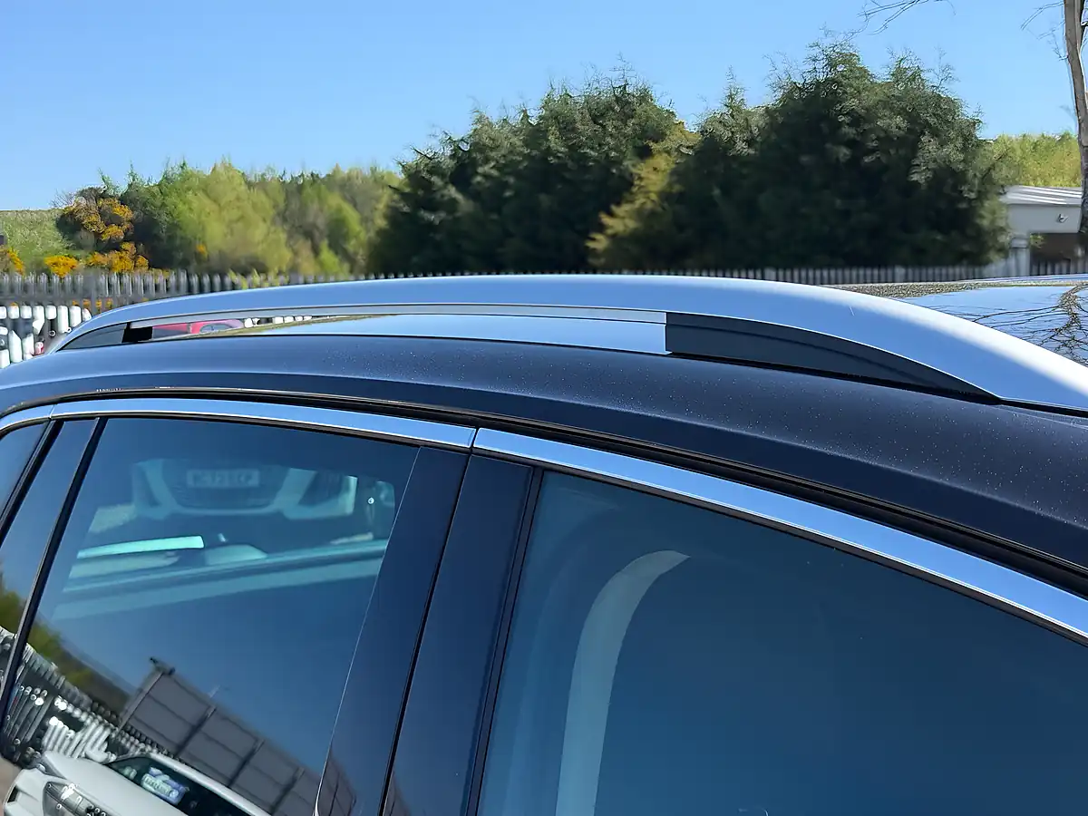 Used 2018 Volkswagen Tiguan Se Navigation Deep Black - Interior and Exterior details 10