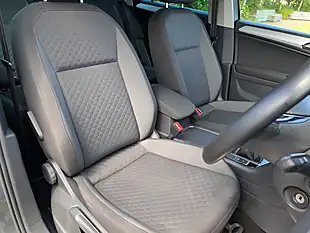 Used 2018 Volkswagen Tiguan Se Navigation Grey - Interior and Exterior details 10