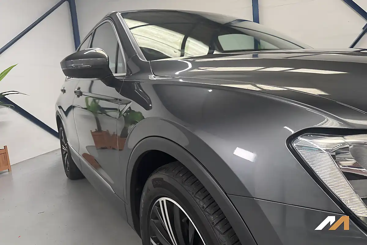 Used 2018 Volkswagen Tiguan Se Navigation Grey - Interior and Exterior details 11
