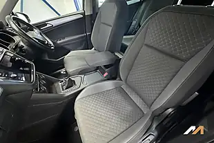 Used 2018 Volkswagen Tiguan Se Navigation Grey - Interior and Exterior details 15