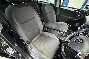 Used 2018 Volkswagen Tiguan Se Navigation Grey - Interior and Exterior details 18