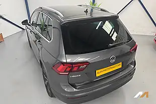 Used 2018 Volkswagen Tiguan Se Navigation Grey - Interior and Exterior details 2