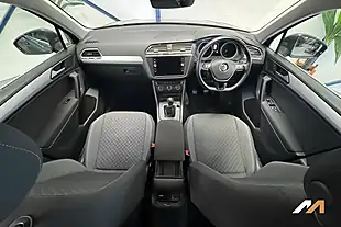 Used 2018 Volkswagen Tiguan Se Navigation Grey - Interior and Exterior details 3