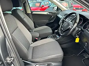 Used 2018 Volkswagen Tiguan Se Navigation Grey - Interior and Exterior details 14
