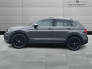 Used 2018 Volkswagen Tiguan Se Navigation Grey - Interior and Exterior details 6