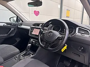 Used 2018 Volkswagen Tiguan Se Navigation Grey - Interior and Exterior details 16