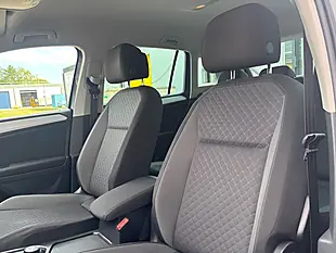 Used 2018 Volkswagen Tiguan Se Navigation Grey - Interior and Exterior details 17