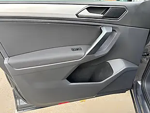 Used 2018 Volkswagen Tiguan Se Navigation Grey - Interior and Exterior details 14