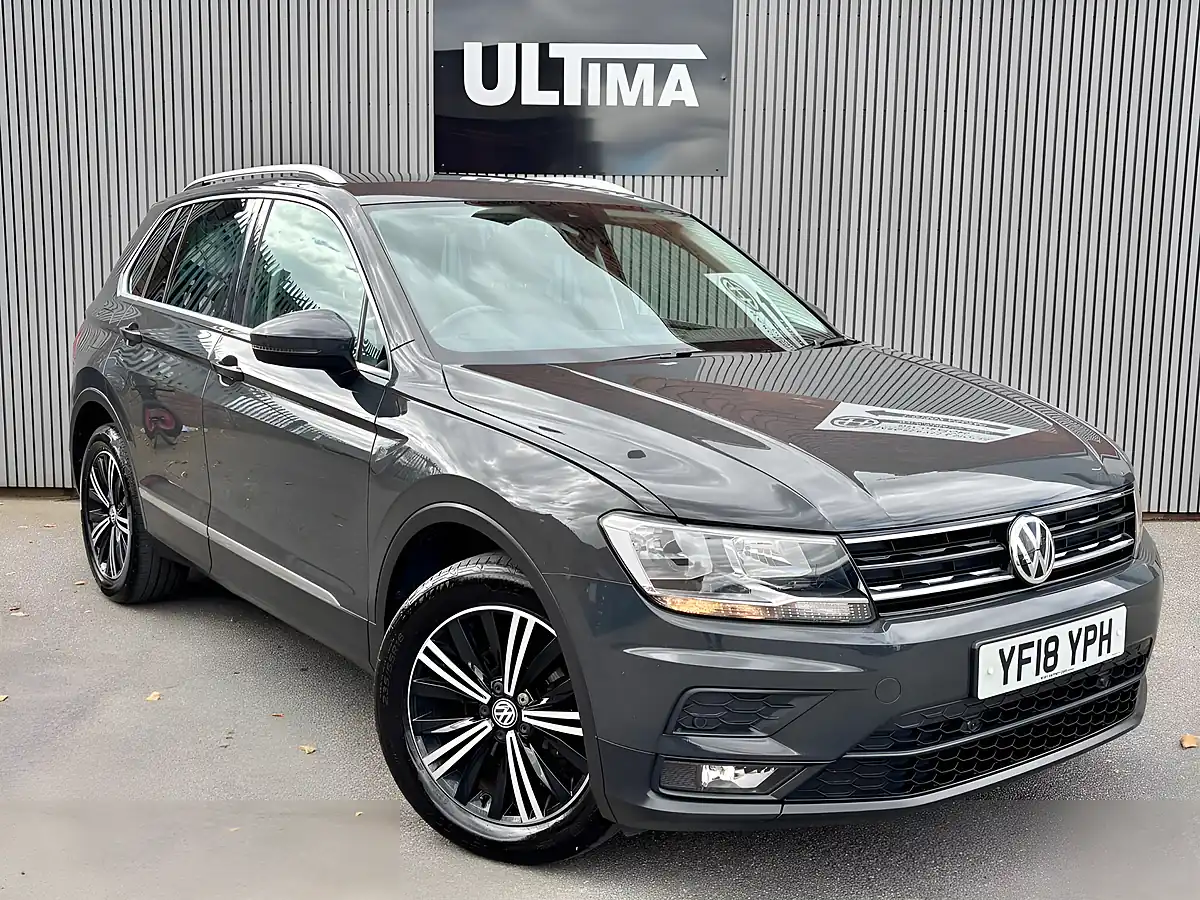 Used 2018 Volkswagen Tiguan Se Navigation Grey - Interior and Exterior details 5