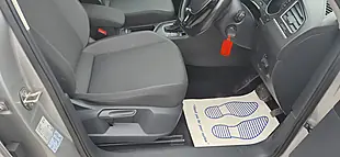 Used 2018 Volkswagen Tiguan Se Navigation Silver - Interior and Exterior details 10