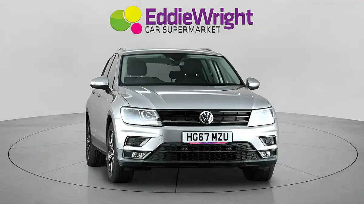 Used 2018 Volkswagen Tiguan Se Navigation Silver - Interior and Exterior details 2