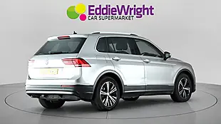 Used 2018 Volkswagen Tiguan Se Navigation Silver - Interior and Exterior details 7