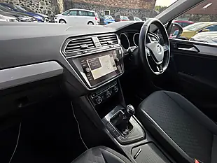 Used 2018 Volkswagen Tiguan Se Navigation Urano Grey - Interior and Exterior details 11