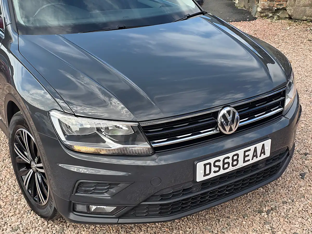 Used 2018 Volkswagen Tiguan Se Navigation Urano Grey - Interior and Exterior details 2