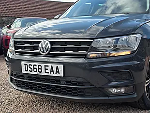 Used 2018 Volkswagen Tiguan Se Navigation Urano Grey - Interior and Exterior details 6