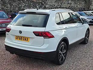 Used 2018 Volkswagen Tiguan Se Navigation White - Interior and Exterior details 19