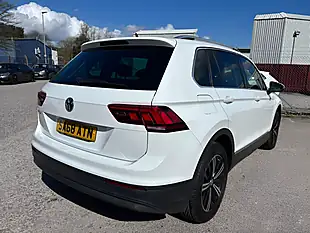 Used 2018 Volkswagen Tiguan Se Navigation White - Interior and Exterior details 4