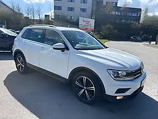 Used 2018 Volkswagen Tiguan Se Navigation White - Interior and Exterior details 5
