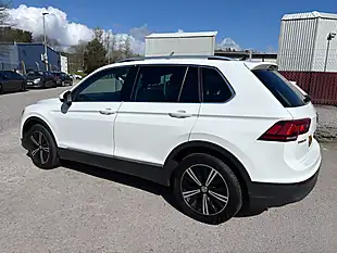 Used 2018 Volkswagen Tiguan Se Navigation White - Interior and Exterior details 8