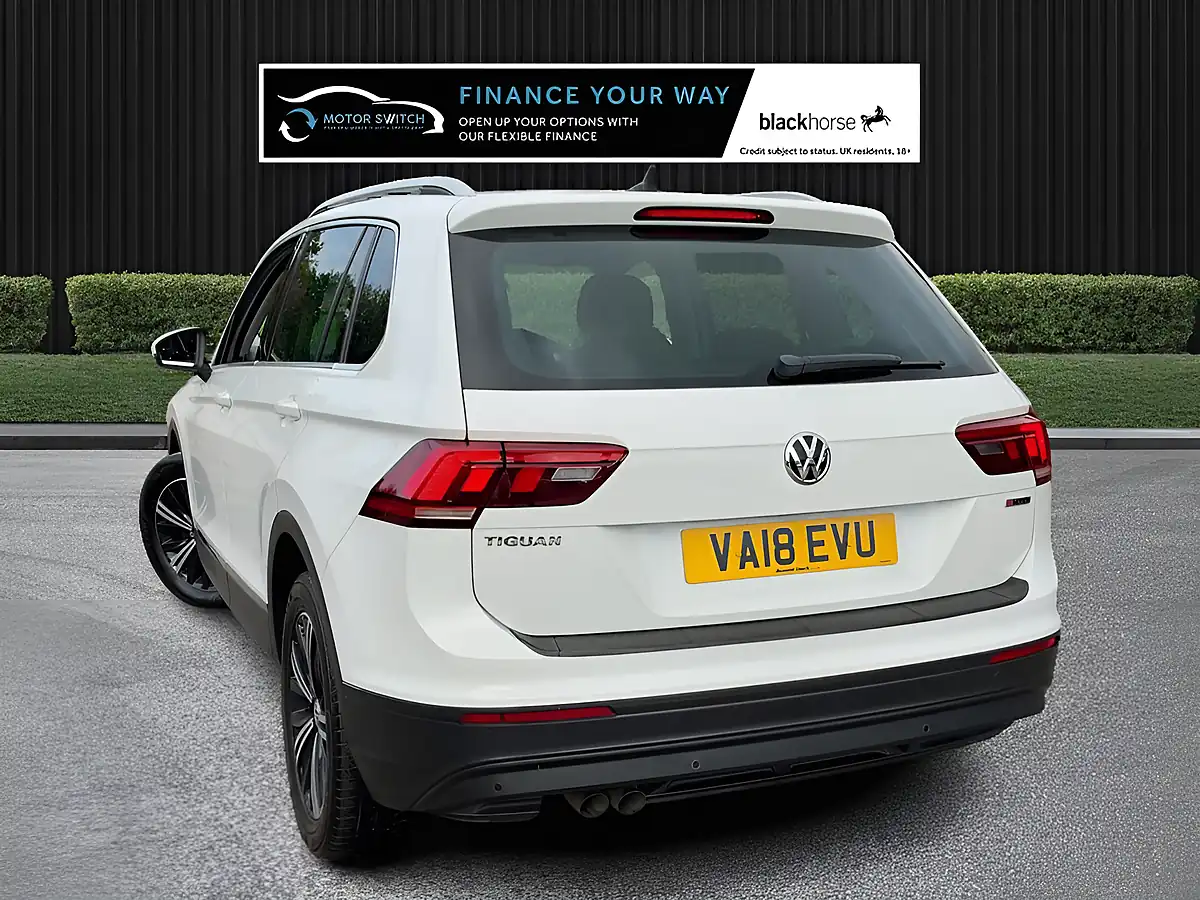 Used 2018 Volkswagen Tiguan Se Navigation White - Interior and Exterior details 12