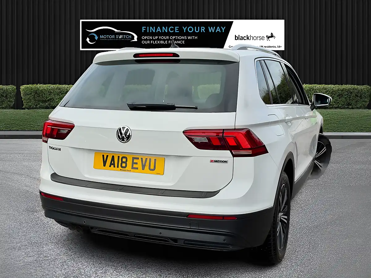 Used 2018 Volkswagen Tiguan Se Navigation White - Interior and Exterior details 13