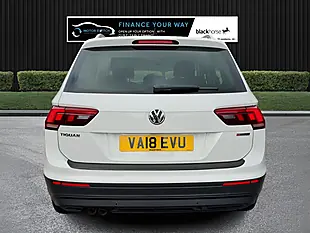 Used 2018 Volkswagen Tiguan Se Navigation White - Interior and Exterior details 9