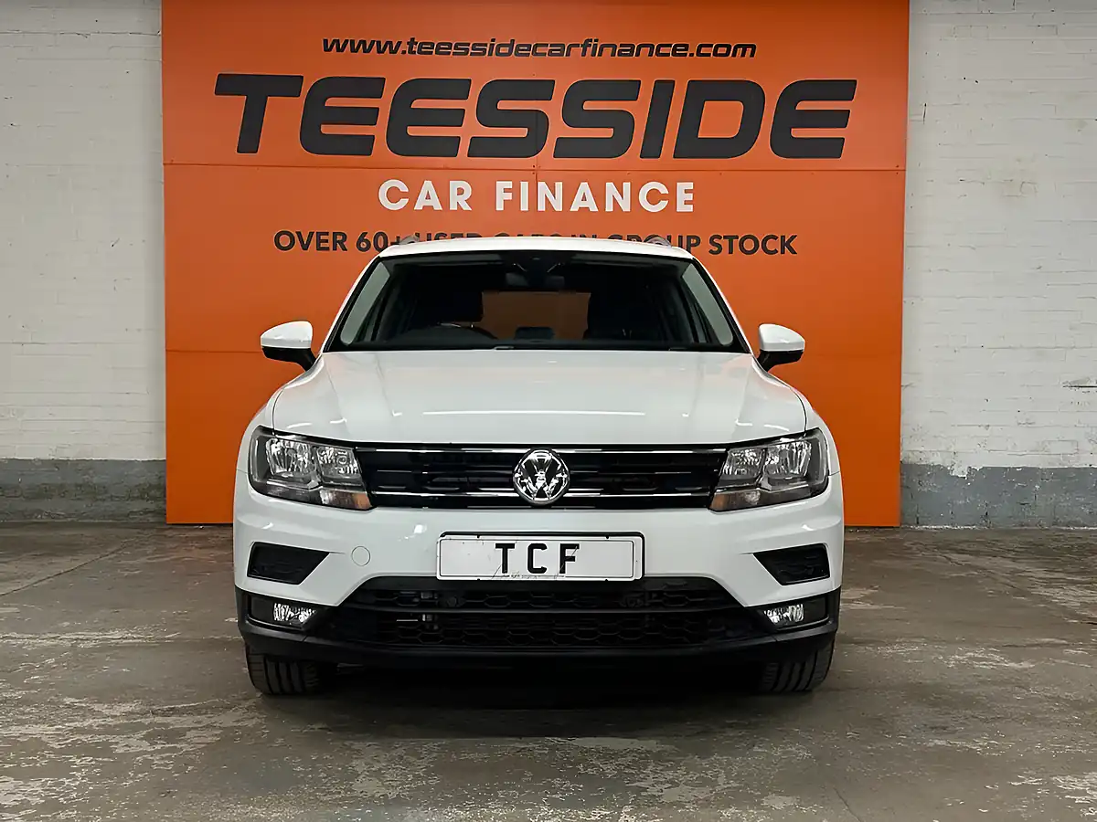 Used 2018 Volkswagen Tiguan Se Navigation White - Interior and Exterior details 10