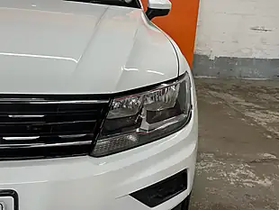 Used 2018 Volkswagen Tiguan Se Navigation White - Interior and Exterior details 11