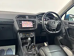 Used 2018 Volkswagen Tiguan Sel Atlantic Blue - Interior and Exterior details 12
