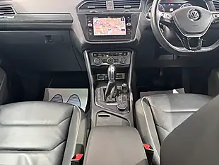 Used 2018 Volkswagen Tiguan Sel Atlantic Blue - Interior and Exterior details 18