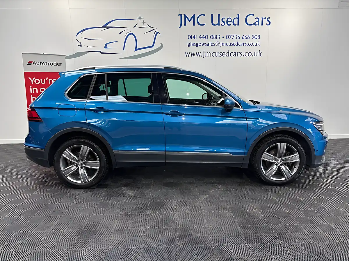 Used 2018 Volkswagen Tiguan Sel Atlantic Blue - Interior and Exterior details 7