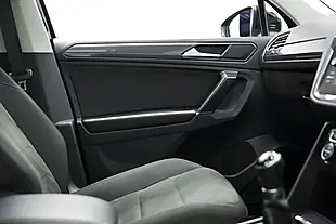 Used 2018 Volkswagen Tiguan Sel Black - Interior and Exterior details 10