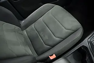 Used 2018 Volkswagen Tiguan Sel Black - Interior and Exterior details 18
