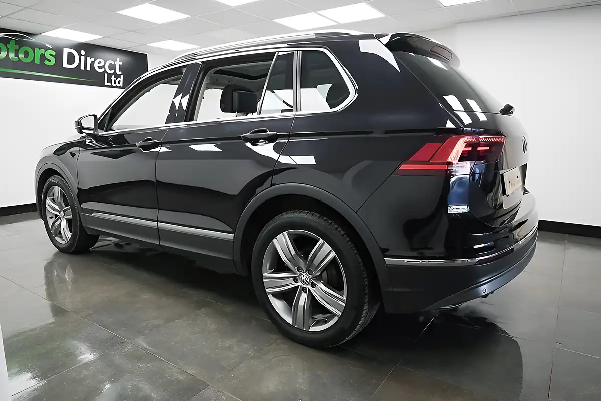 Used 2018 Volkswagen Tiguan Sel Black - Interior and Exterior details 2