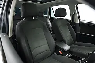 Used 2018 Volkswagen Tiguan Sel Black - Interior and Exterior details 8