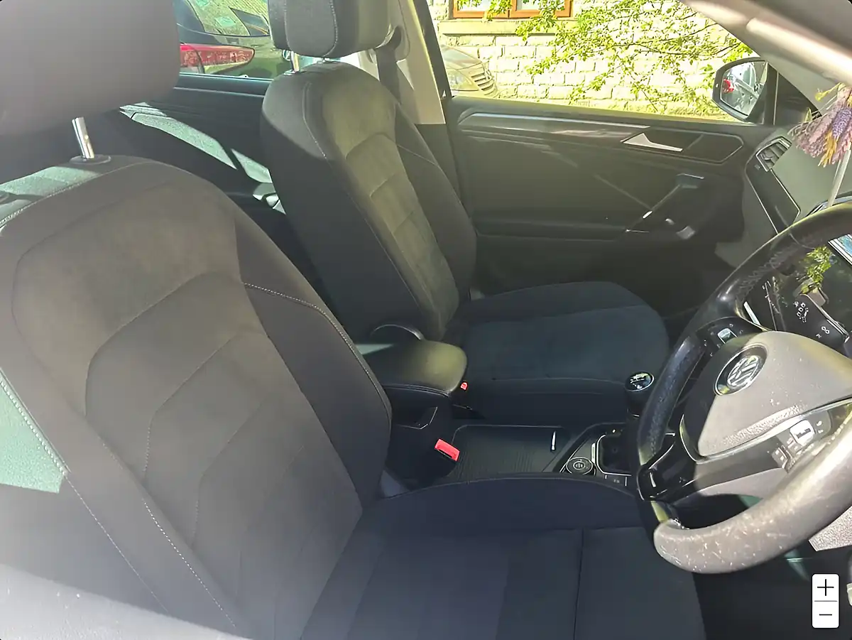 Used 2018 Volkswagen Tiguan Sel Black - Interior and Exterior details 7