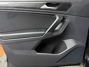 Used 2018 Volkswagen Tiguan Sel Black - Interior and Exterior details 14