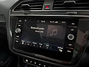 Used 2018 Volkswagen Tiguan Sel Black - Interior and Exterior details 16