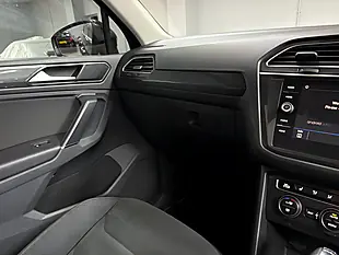 Used 2018 Volkswagen Tiguan Sel Black - Interior and Exterior details 20