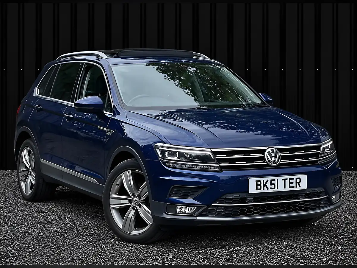Used 2018 Volkswagen Tiguan Sel Blue - Front View